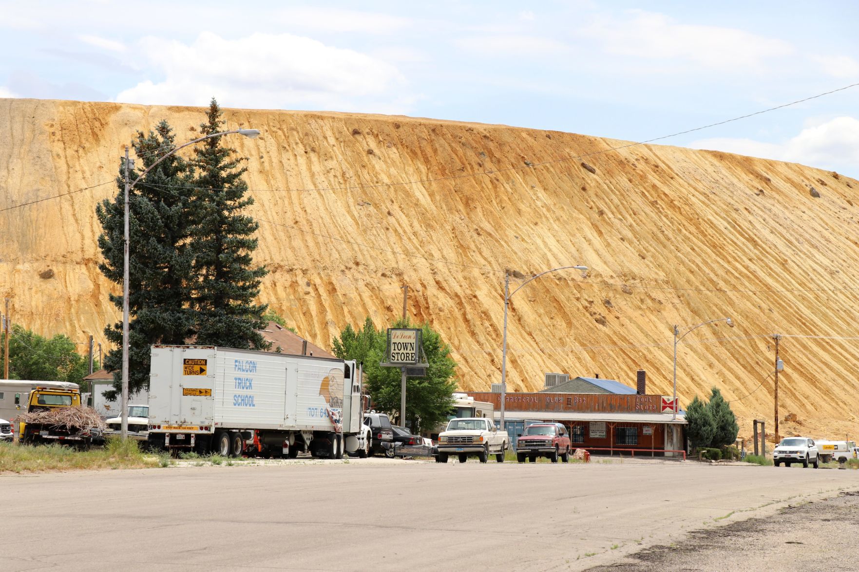 Fallen Miners Memorial - Town of Ruth and Keystone dump